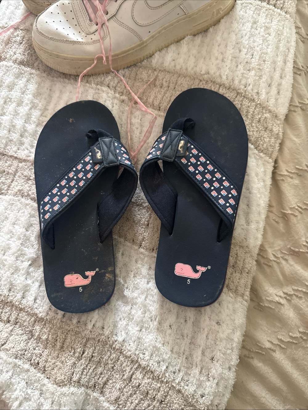 Vineyard Vines Navy Kids Flip Flops with Pink Whale Accents